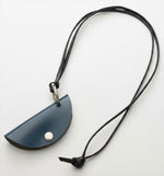 画像をギャラリービューアに読み込む, 栃木レザー 日本製 キーケース クロシェット チャーム レザー ネックレス バッグ 人気 おしゃれ シンプル 大人 ファッション ブラック ブラウン ロング 可愛い ブランド empire - empire
